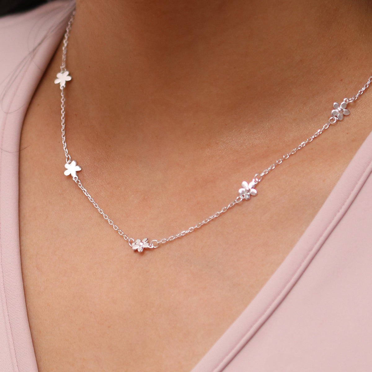Daisy necklace-0