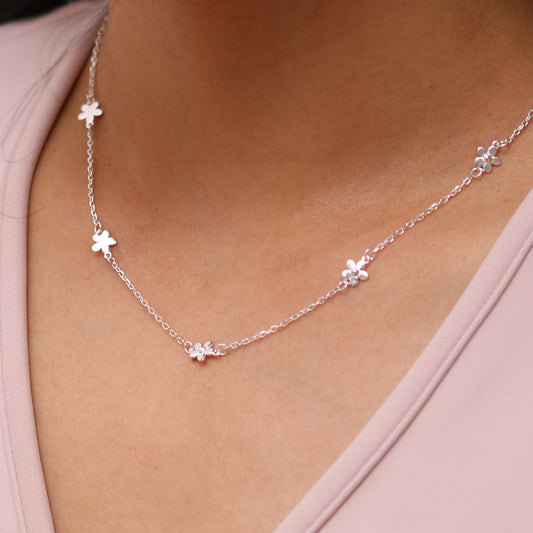 Daisy necklace-0